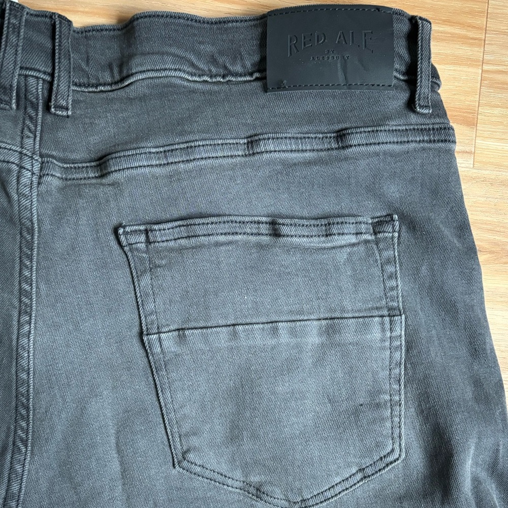 RED ALE MENS STRAIGHT FIT BLACK JEANS SIZE: 38x30